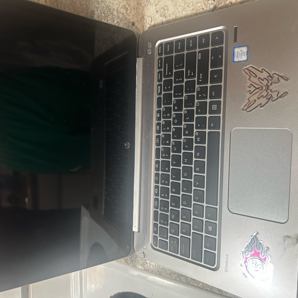 HP TOUCHSCREEN LAPTOP